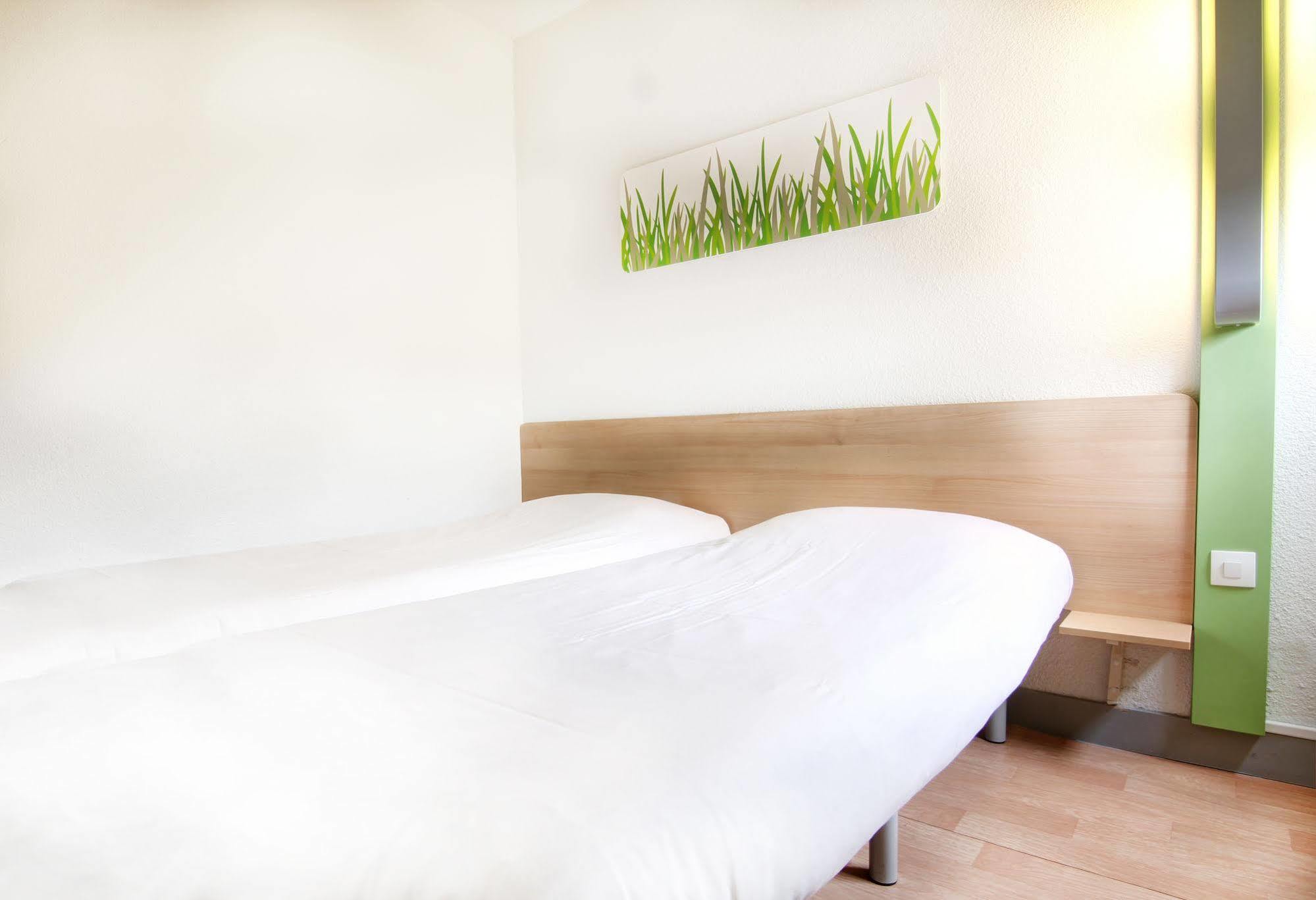 Ibis Budget Châteaudun Εξωτερικό φωτογραφία