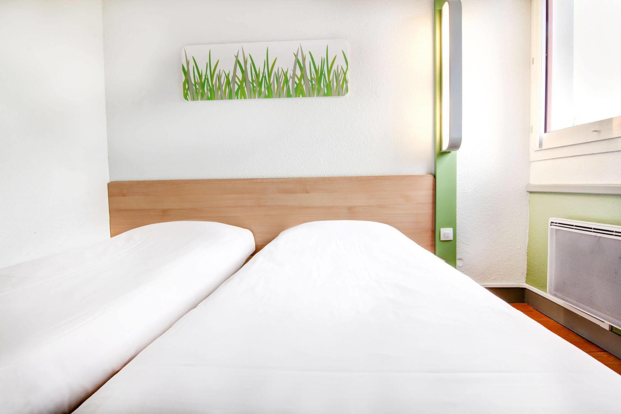 Ibis Budget Châteaudun Εξωτερικό φωτογραφία