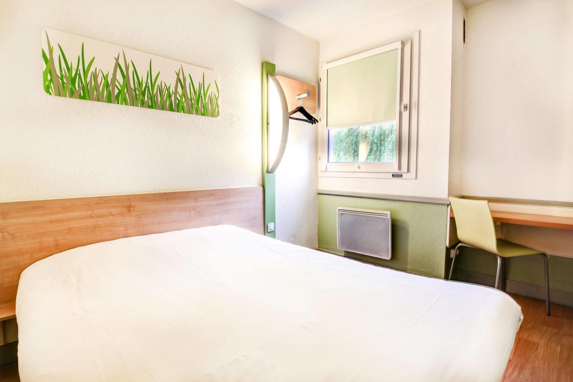Ibis Budget Châteaudun Εξωτερικό φωτογραφία